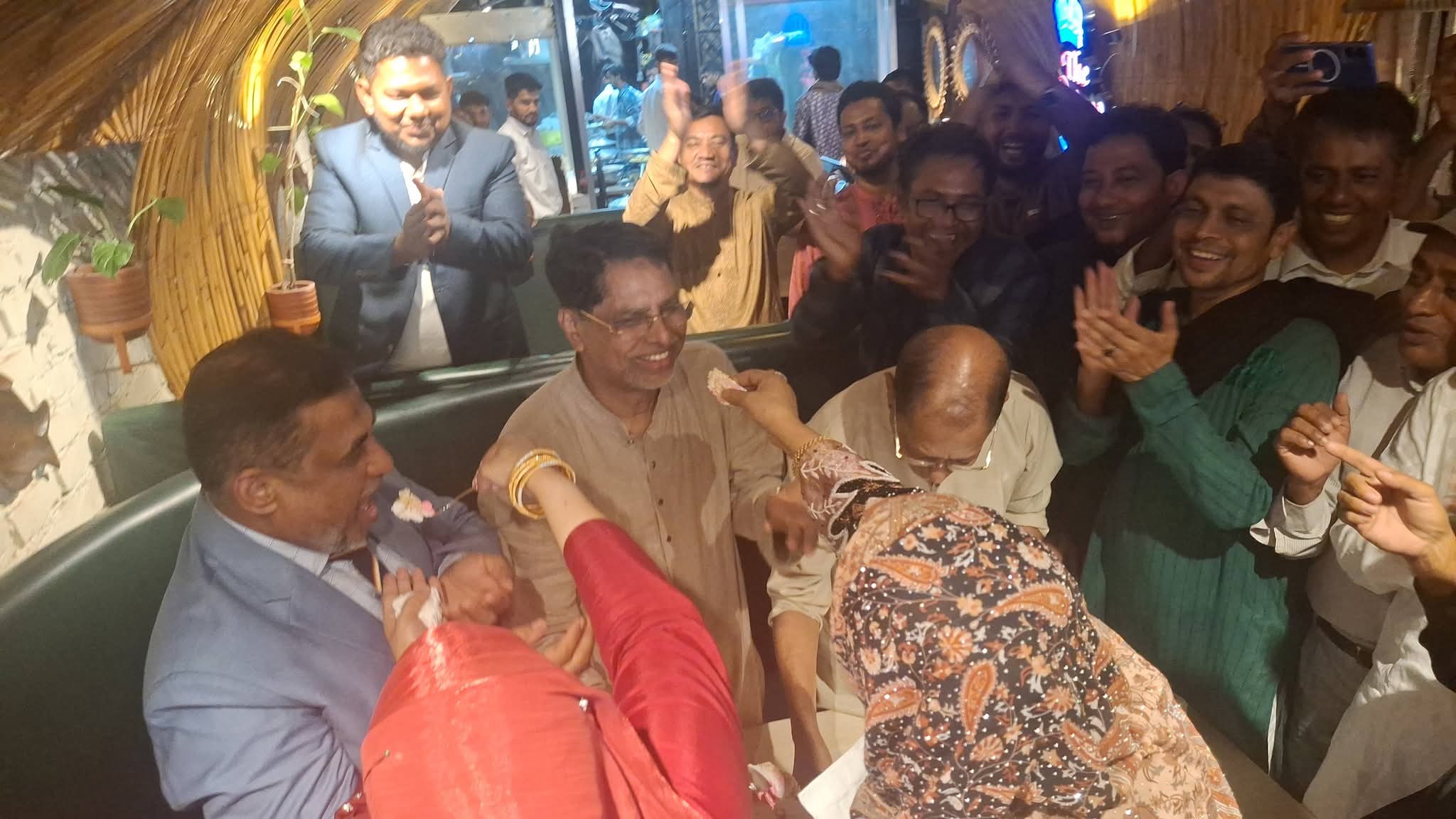 কোম্পানীগঞ্জে প্রিন্স হোটেল এন্ড রেষ্টুরেন্টের শুভ উদ্বোধন