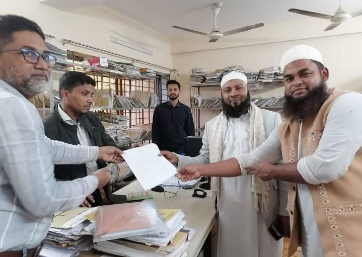 নোয়াখালী-৫ আসনে স্বতন্ত্র প্রার্থী হিসেবে মনোনয়নপত্র সংগ্রহ করলেন ইঞ্জিনিয়ার মোহাম্মদ নওশাদ