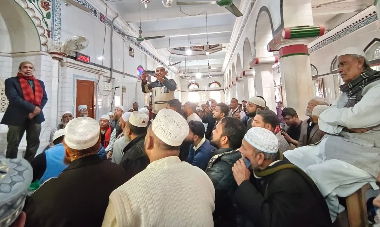 বেগম জিয়ার মৃত্যুতে নোয়াখালীতে জেলা বিএনপির শোক বইয়ে স্বাক্ষর ও দোয়া মাহফিল