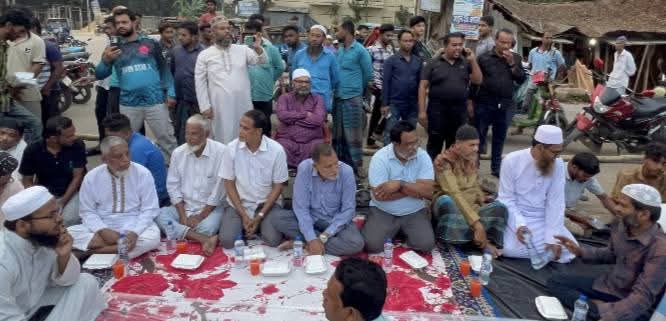 ফ্রেন্ডস সোসাইটির উদ্যোগে ইফতার মাহফিল ও দোয়া