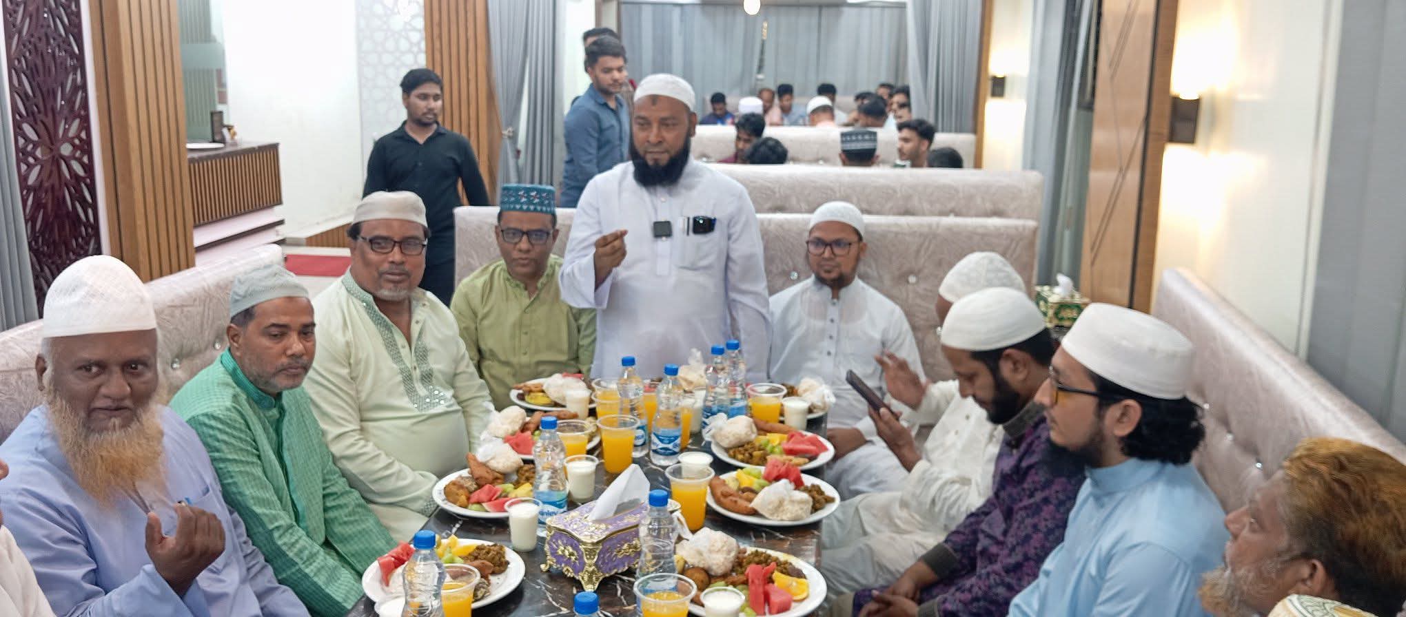 ইঞ্জিনিয়ার নওশাদের ইফতার মাহফিল