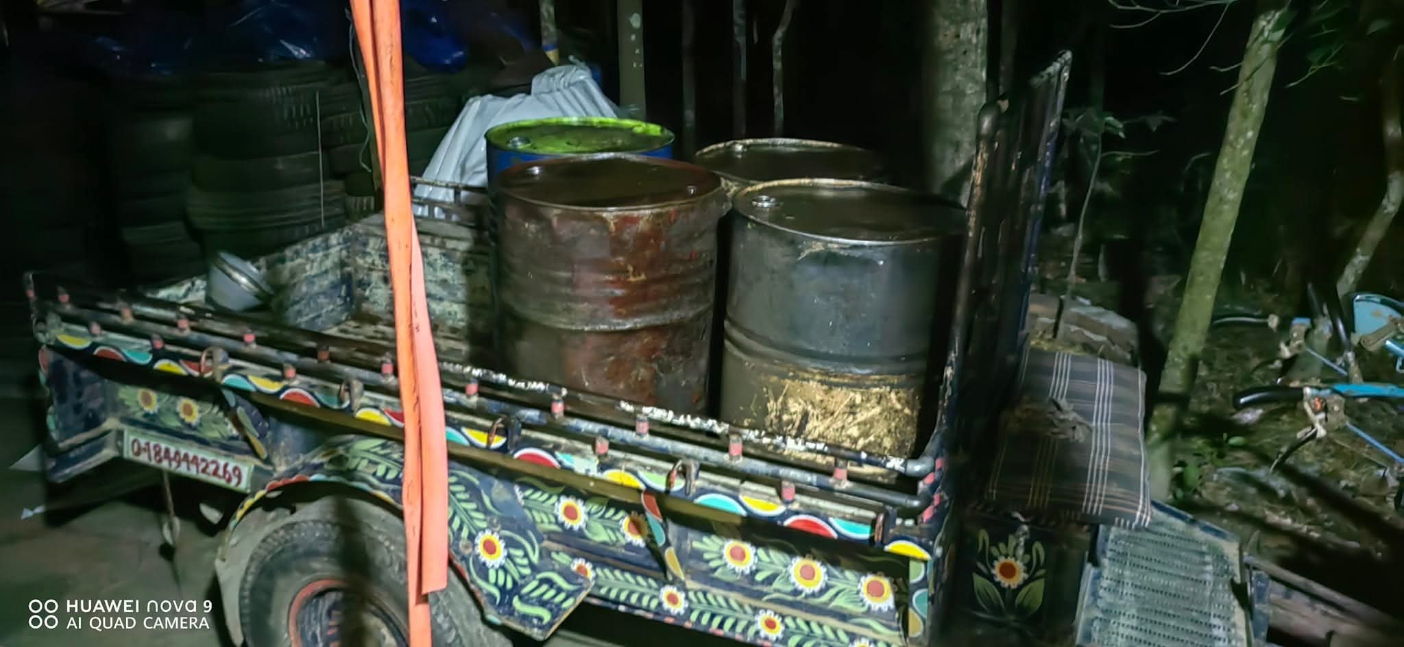 সুবর্ণচরে বাড়ির ছাদের পানির ট্যাংকে মিলল ৭৫০ লিটার ডিজেল