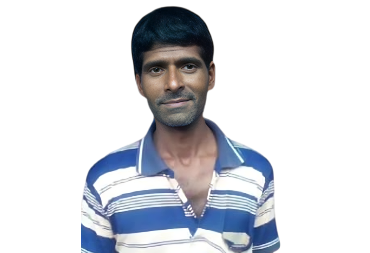 ঘাতক ট্রাক্টরের নিচে পিষ্ট ব্যবসায়ী, পরিবারে শোকের মাতম