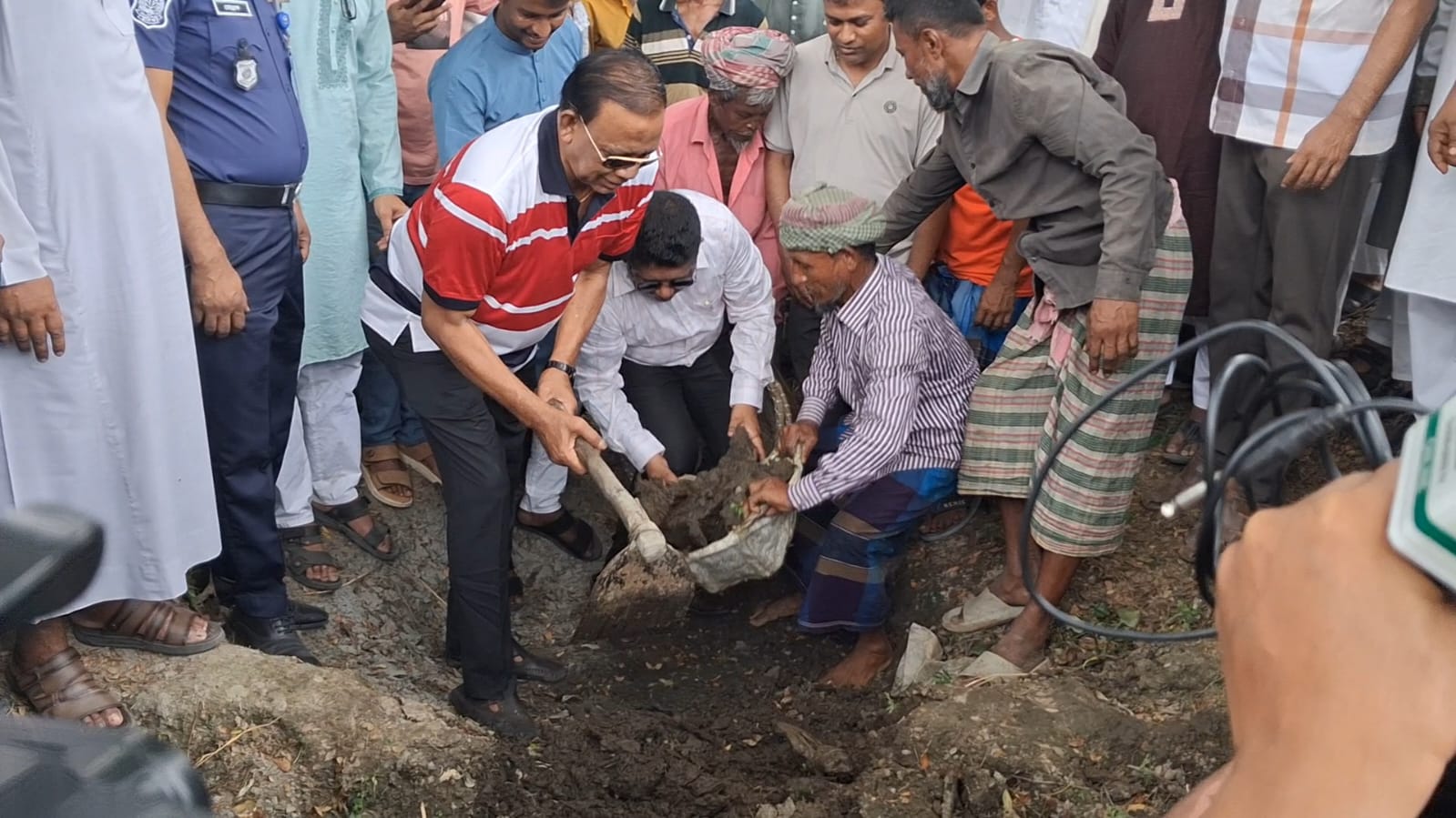 দখলবাজদের শক্তি যত বড়ই হোক, রেহাই নেই- ব্যারিস্টার খোকন
